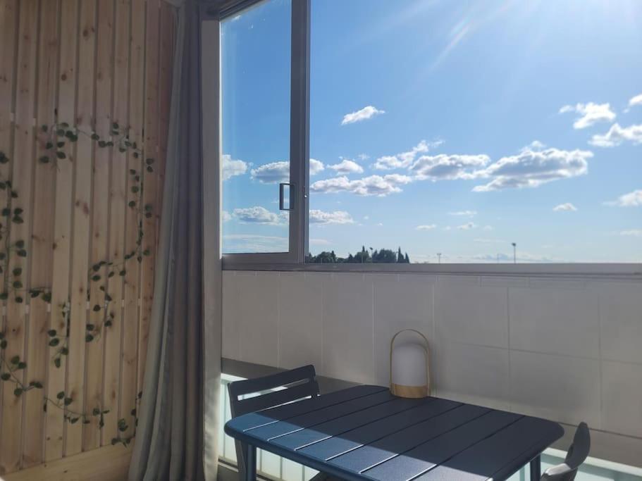 La Tete Dans Les Nuages Apartment